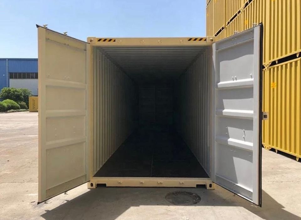 Seecontainer 45 Fuß, weiß, gebraucht, mit Standardtür – Bild 2
