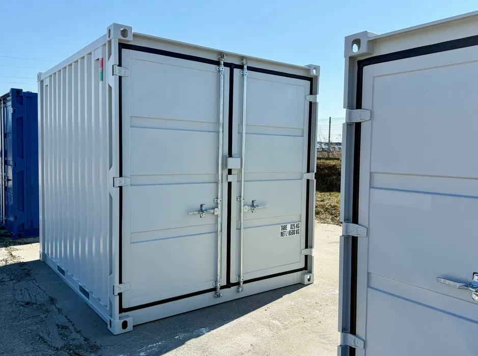 Minicontainer 8 Fuß, weiß lackiert, doppeltürig, mit Holzfußboden – Bild 3