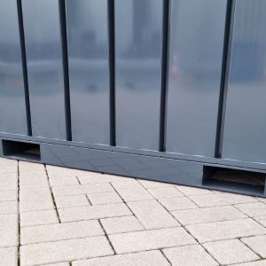 Materialcontainer MC4, lackiert RAL 7016 Anthrazitgrau, H 2090 x B 2142 x T 3882 mm, Tür stirnseitig zweiflügelig