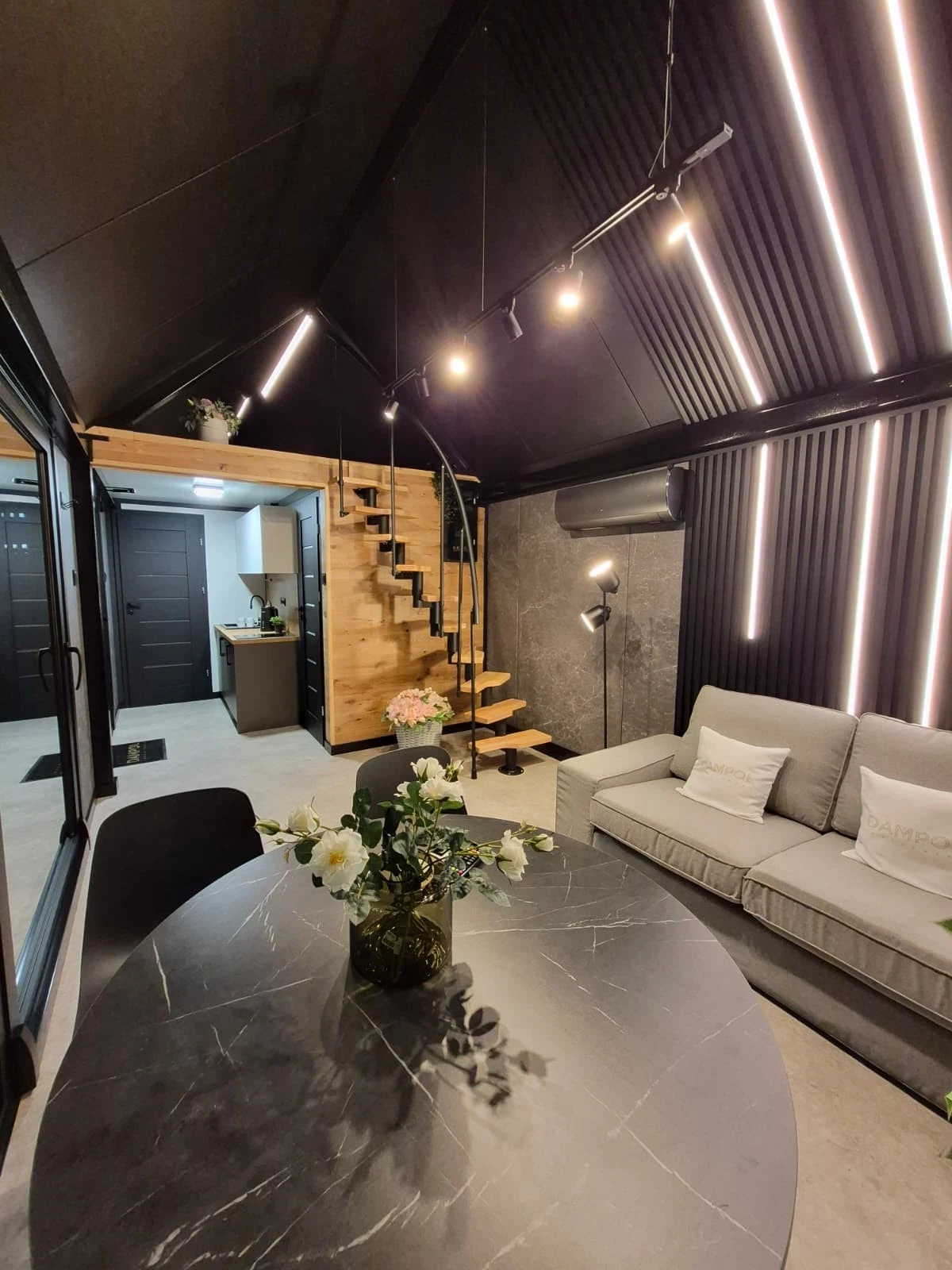Tiny House Barn Style 32m² mit Empore – Schlüsselfertig Geliefert – Bild 6